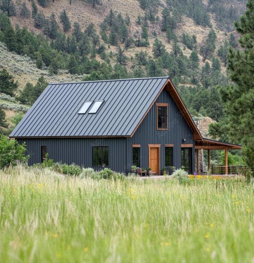 Amish Pole Buildings team working on a post-frame building