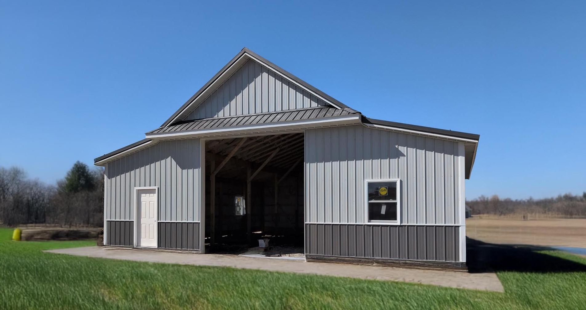 Custom pole barn built by Amish Pole Buildings in Northeast Ohio