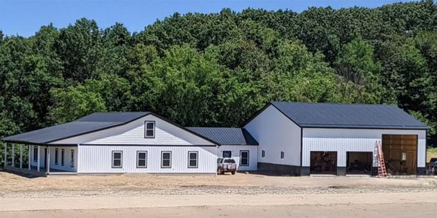 Business pole building by Amish Pole Buildings